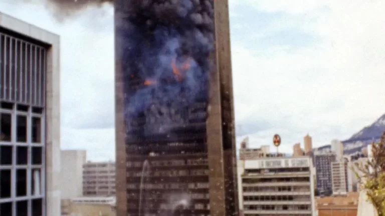 🔥 Incendio Edificio Avianca Bogotá: Historia, Impacto y Cambios Normativos en Colombia
